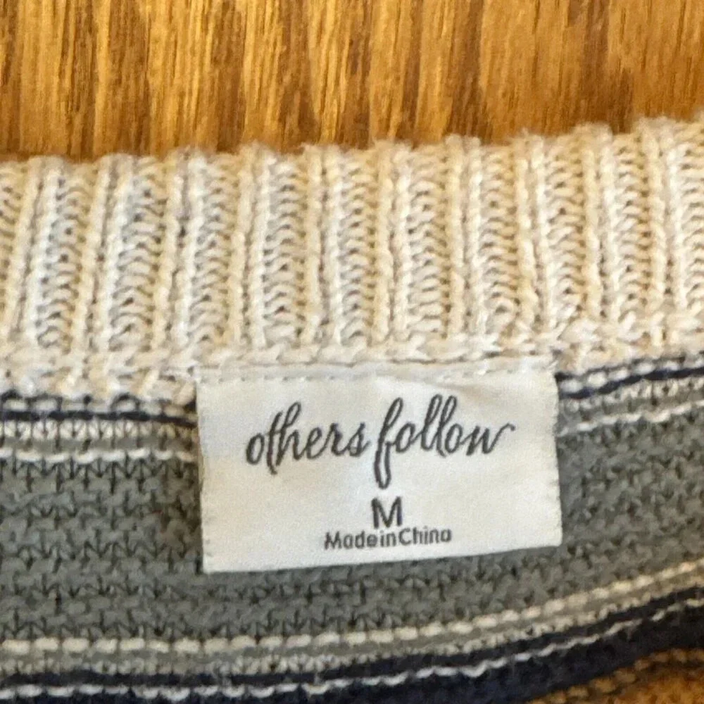 OTHERS FOLLOW Knit Striped Pullover Cropped Sweater Womens Medium oversized